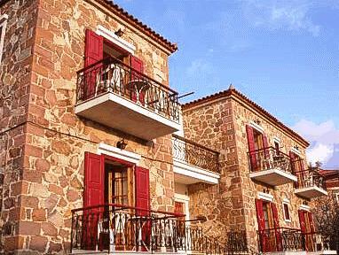The Schoolmistress With The Golden Eyes, Studios & Rooms ميثيمْنا المظهر الخارجي الصورة